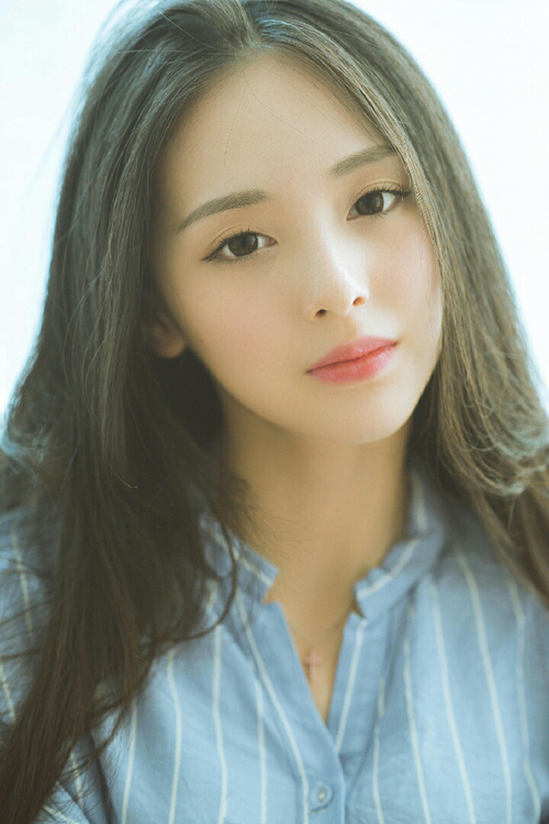 爱游戏在线-绿茵与硬木的交响，西甲国家德比焦点战与步行者轻取骑士的体育启示