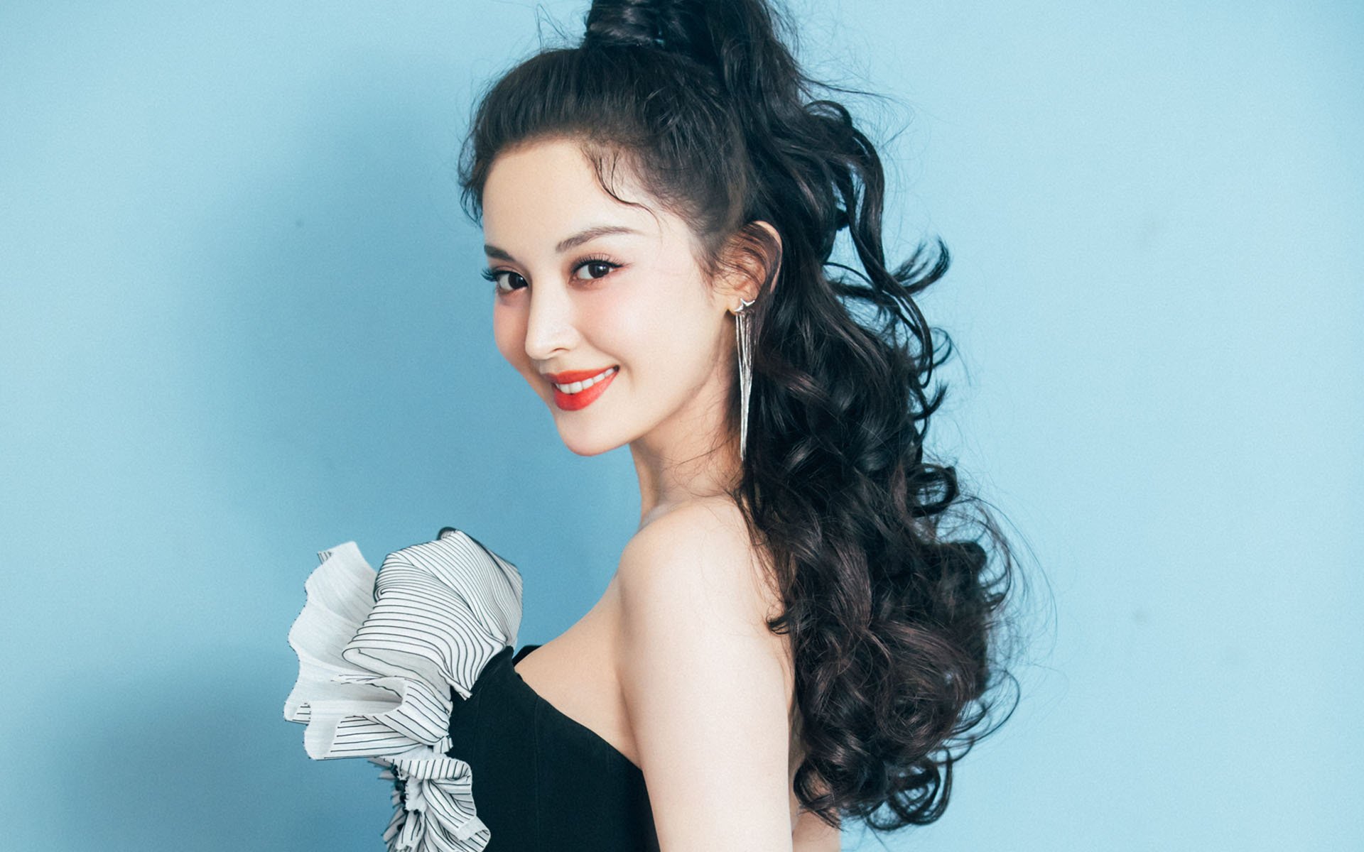 爱游戏大厅-阿劳霍一夫当关，厄瓜多尔3-0踏平毕尔巴鄂竞技